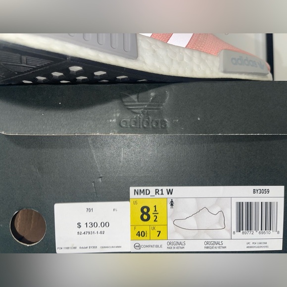 Women’s Adidas NMD R1 - Picture 7 of 8